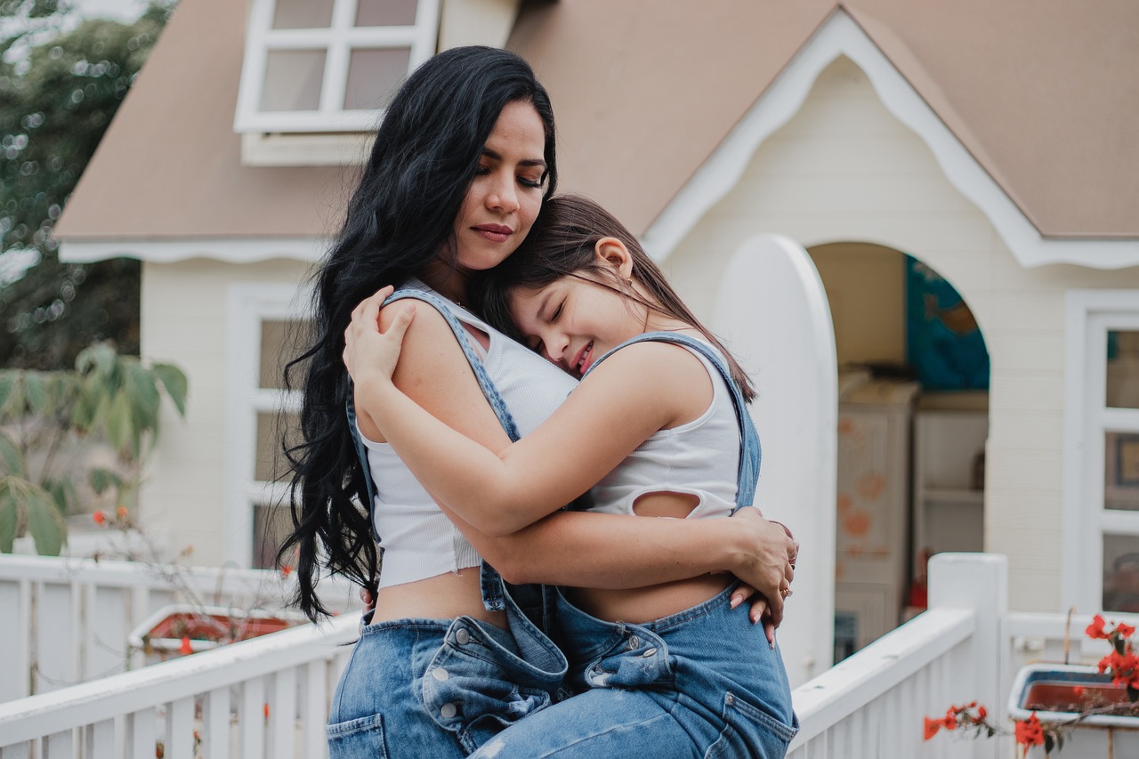 discover lifestyle, abrazo, familia, mother, happy, happiness, amor, joy, mama, house, home, mother, mother, mother, mother, mother, amor, amor, amor, mama, house, house, home, home